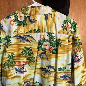 Vibrant Tropical Dolphin Print Men's Shirt